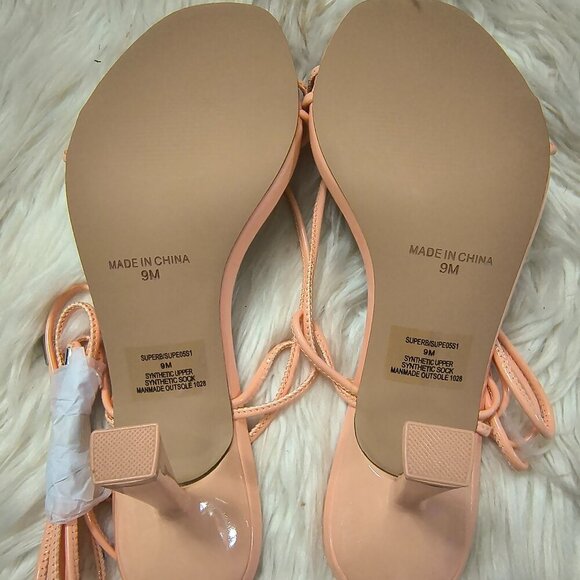 NIB Women's Steve Madden's Superb Org Patent = Size 9 Peach Coral - Picture 4 of 8